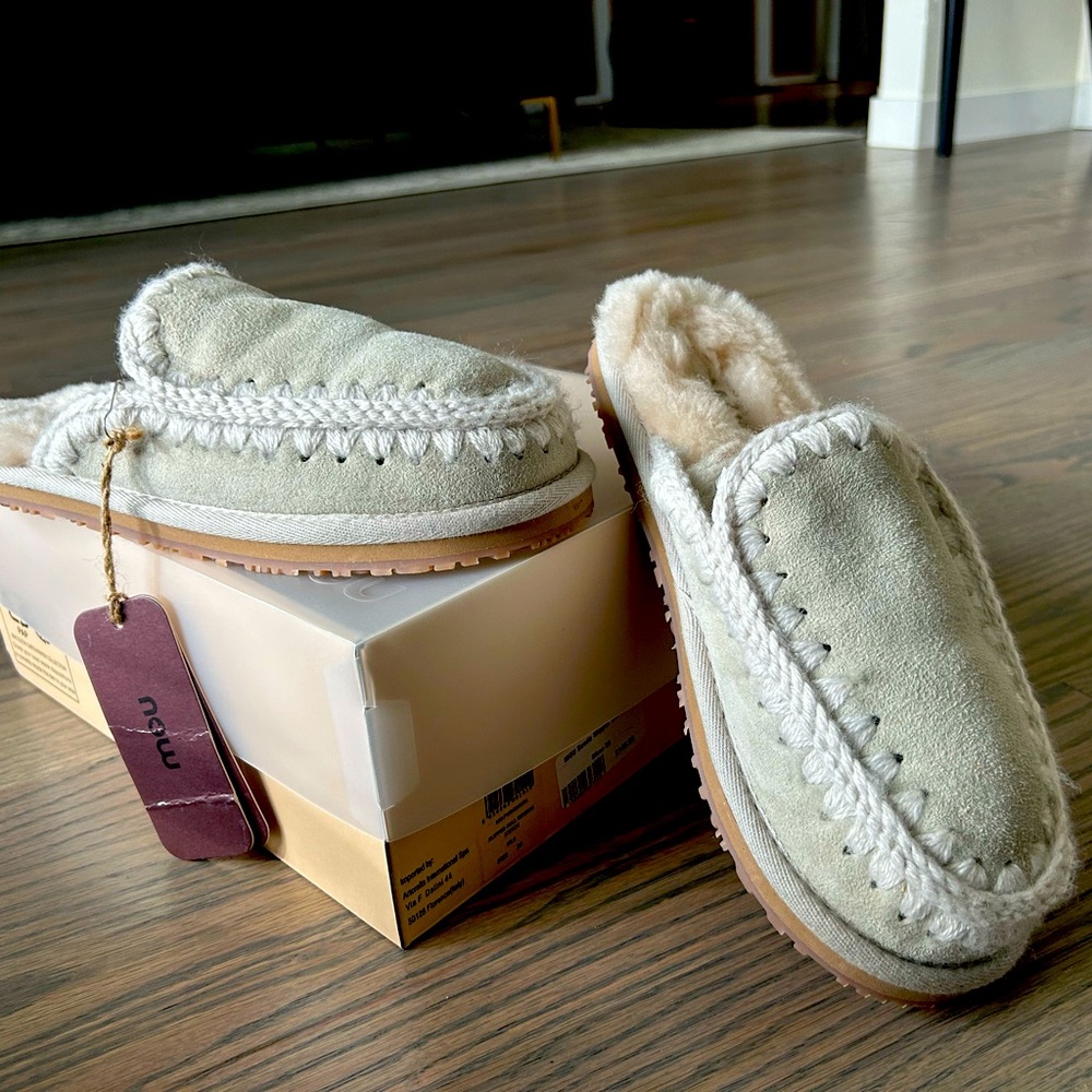 MOU~ Slipper, Full Eskimo Stitch, size 39/9
